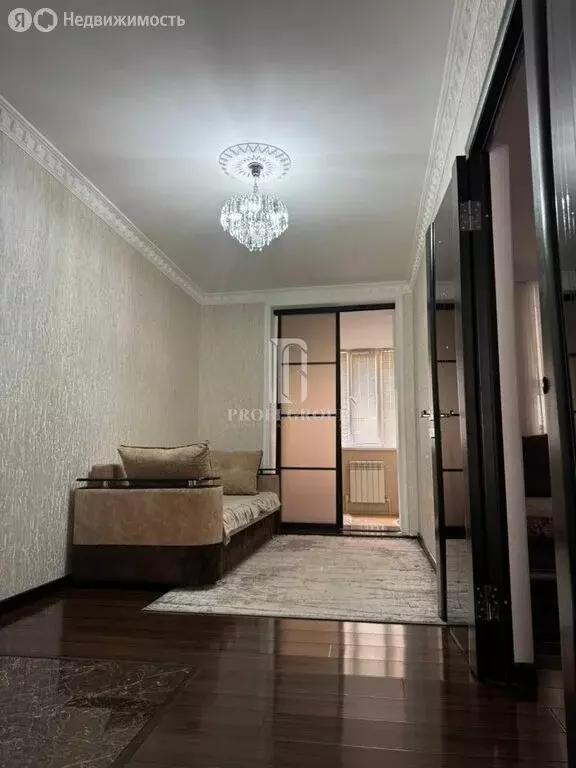 2-комнатная квартира: Махачкала, Учительская улица, 13Вк3 (70 м) - Фото 1