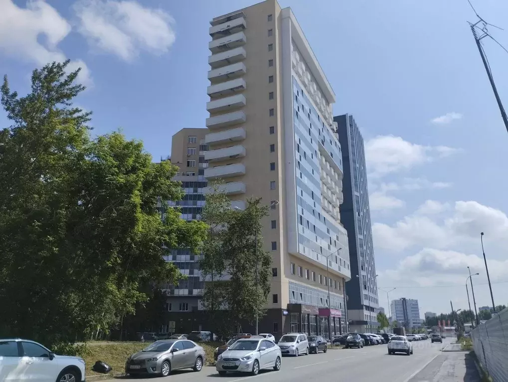Студия Свердловская область, Екатеринбург ул. Крестинского, 35 (21.0 ... - Фото 1