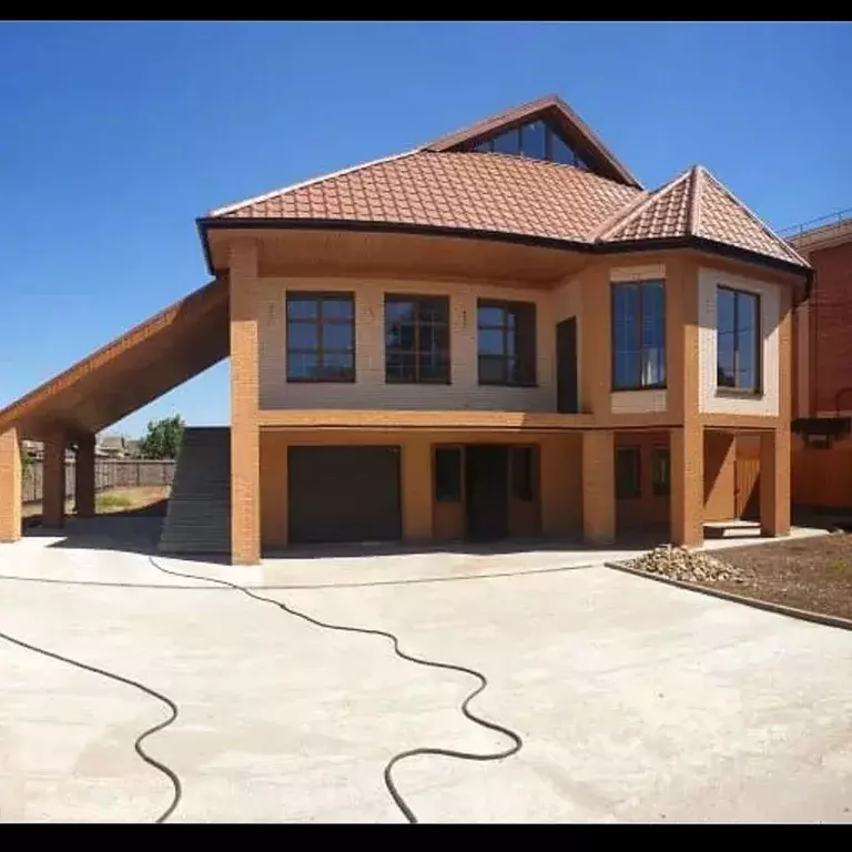 Дом в Краснодарский край, Каневская ст-ца ул. В.Ф. Резникова, 113 (398 ... - Фото 1