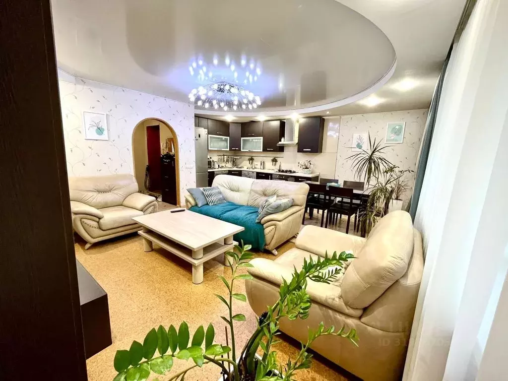 4-к кв. Белгородская область, Белгород ул. Губкина, 55 (75.0 м) - Фото 1