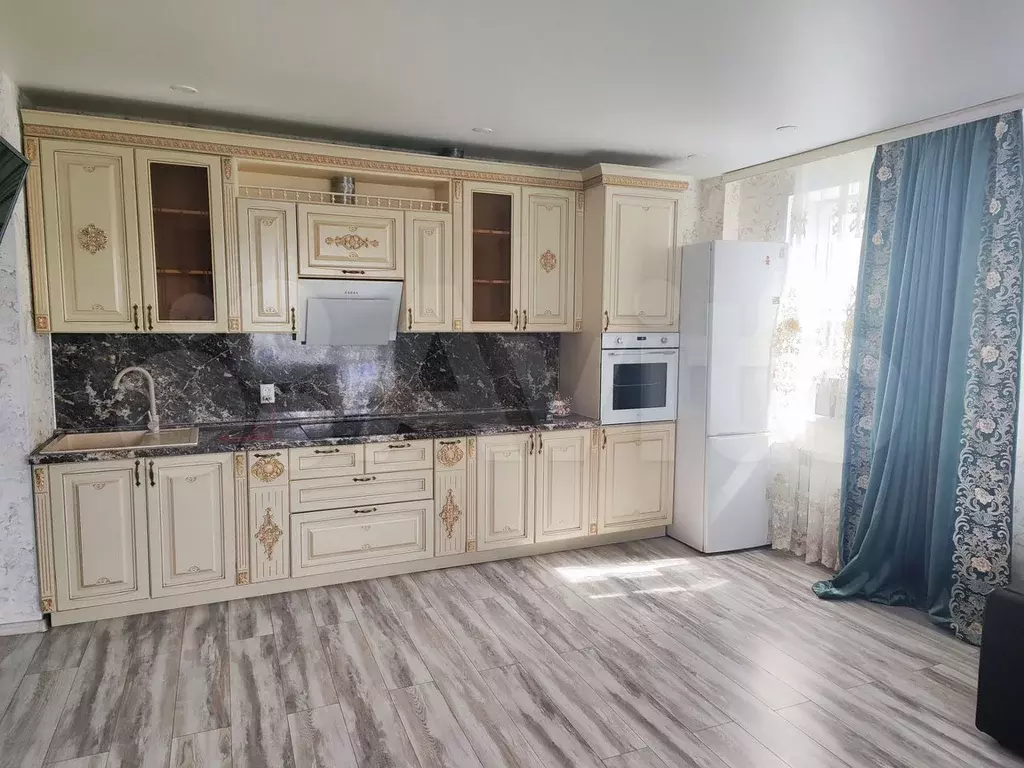3-к. квартира, 80 м, 9/18 эт. - Фото 0