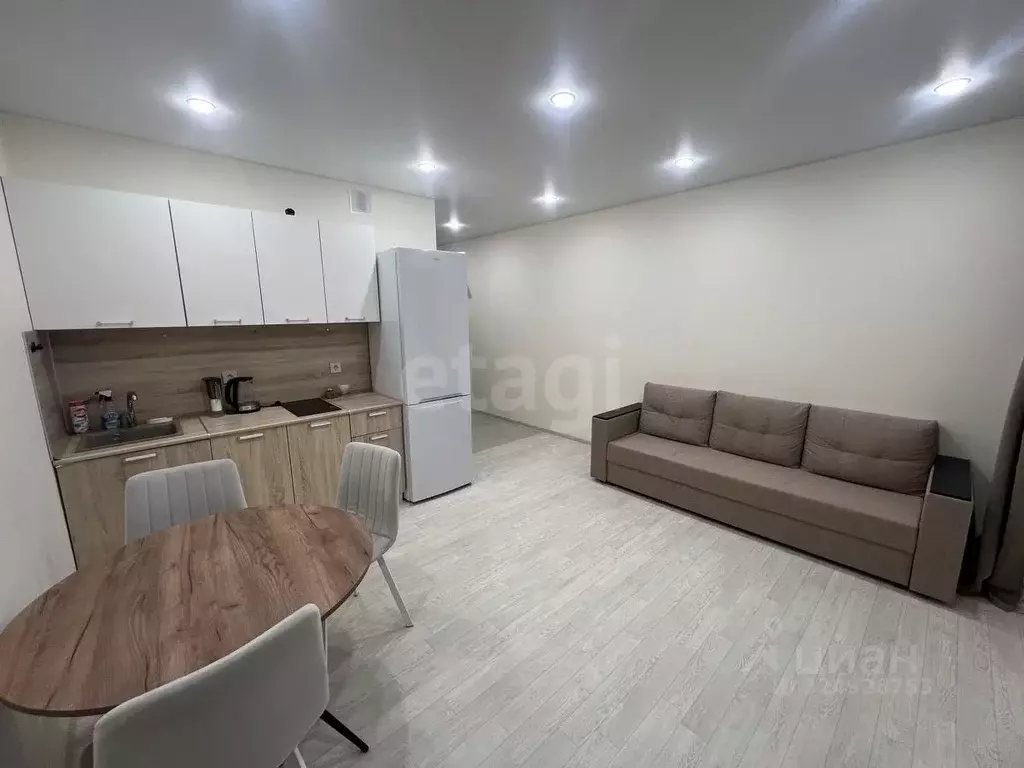 1-к кв. Тюменская область, Тюмень ул. Новоселов, 103 (36.0 м) - Фото 2