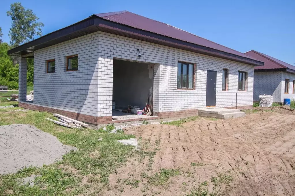 Дом в Алтайский край, Первомайский район, с. Санниково, Солнечный ... - Фото 1