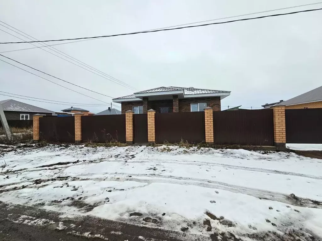Дом в Башкортостан, Уфа городской округ, с. Нагаево ул. Михаила ... - Фото 0