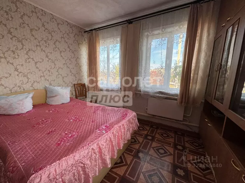 Дом в Свердловская область, Артемовский ул. Коммуны, 32 (85 м) - Фото 1