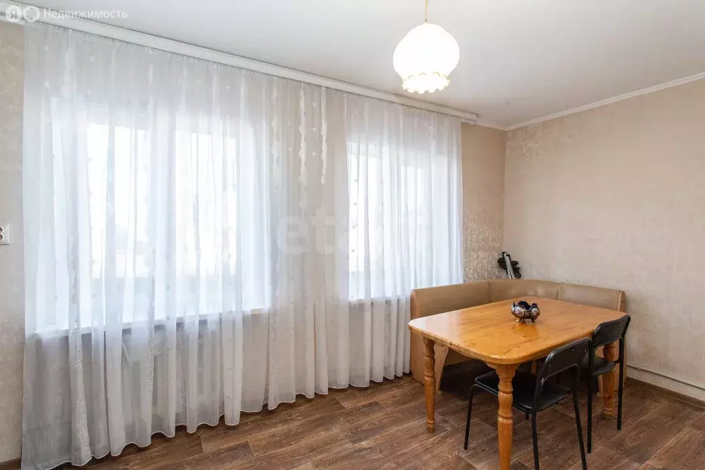 Дом в Тобольск, улица Большакова (80 м) - Фото 2