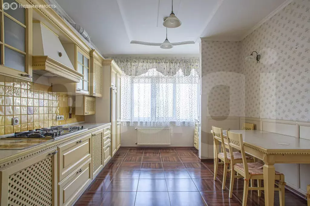 3-комнатная квартира: Севастополь, улица Адмирала Юмашева, 4Б (103 м) - Фото 1