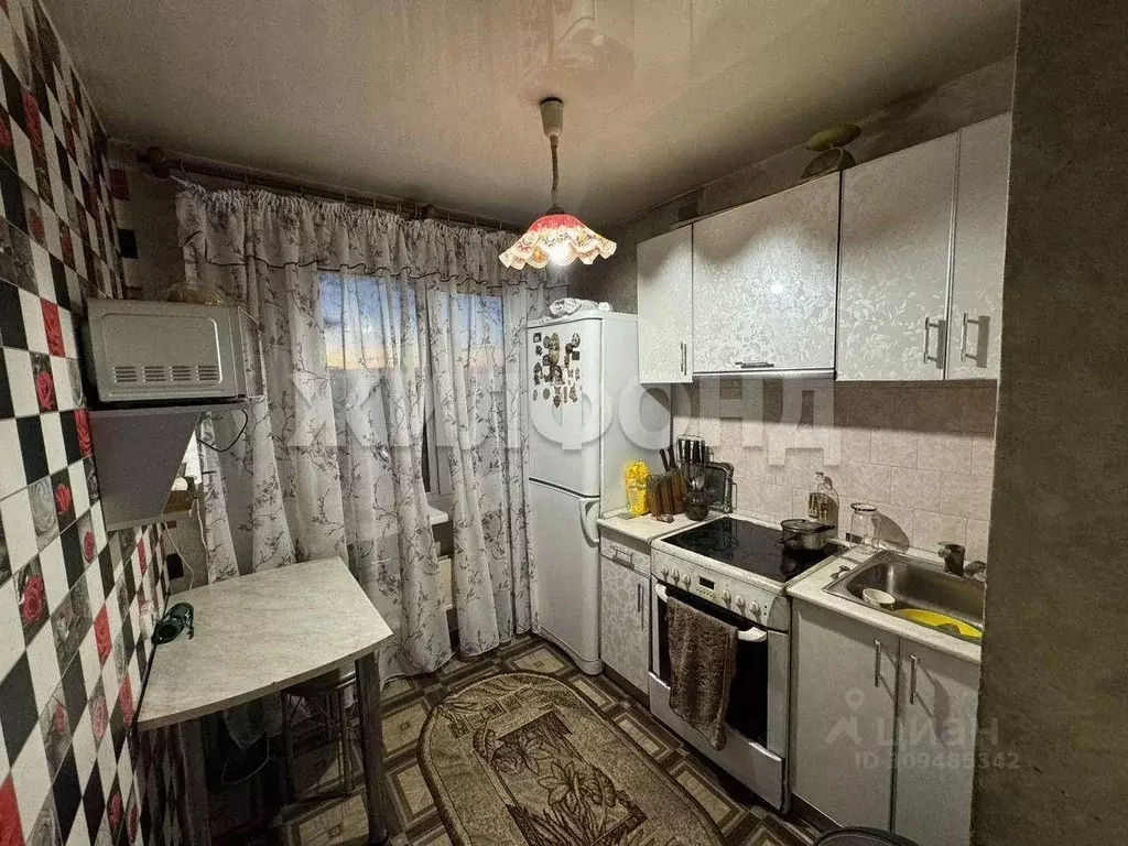 2-к кв. Хакасия, Абакан ул. Володарского, 21 (44.0 м) - Фото 0