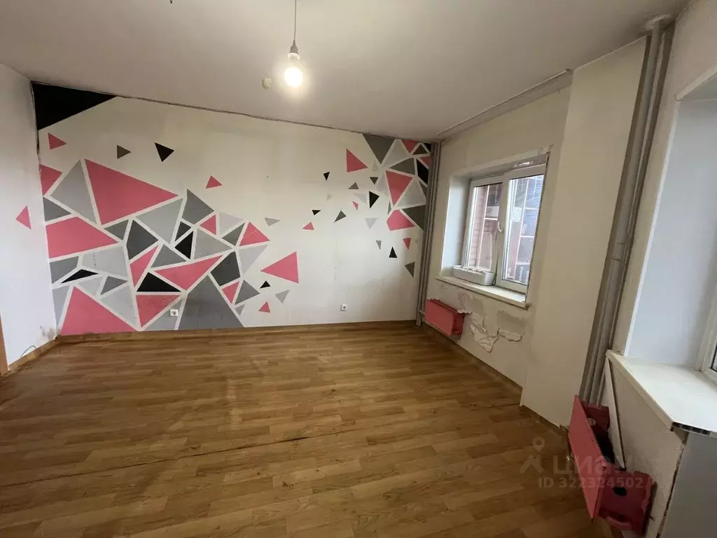 2-к кв. Красноярский край, Красноярск Светлогорская ул., 11А (72.0 м) - Фото 1