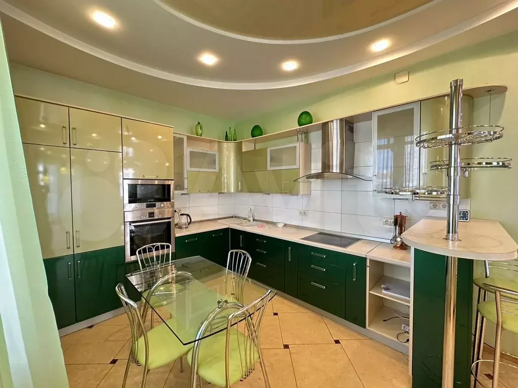 2-к. квартира, 121 м, 8/16 эт. - Фото 0