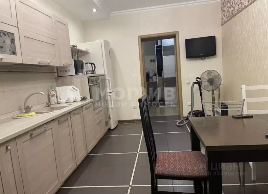 2-к кв. Тюменская область, Тюмень Минская ул., 67к1 (80.0 м) - Фото 1