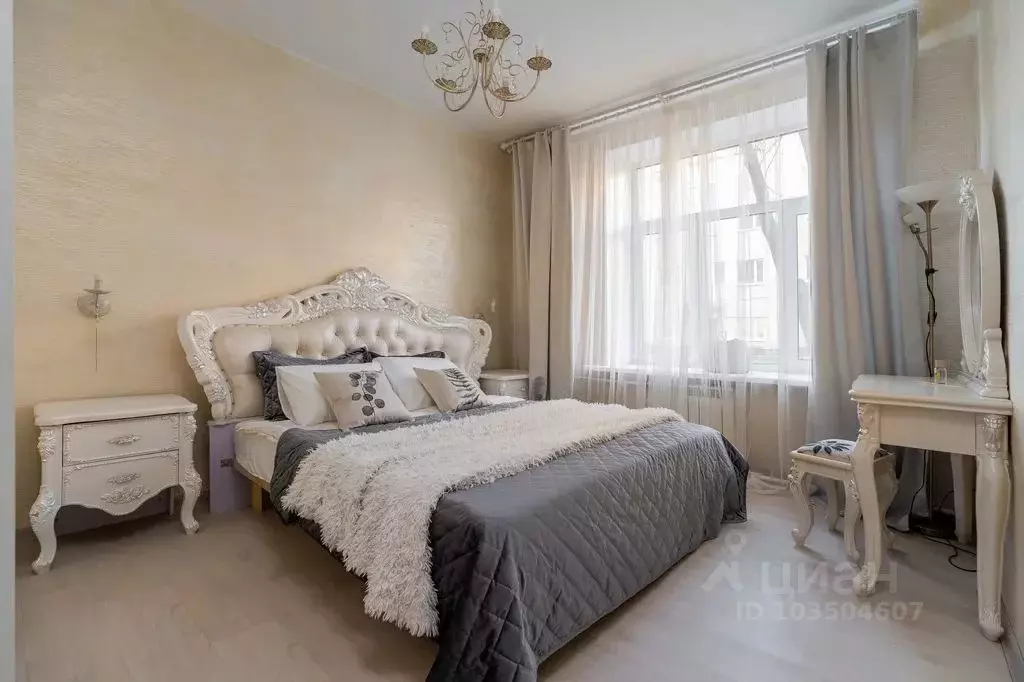 2-к кв. Санкт-Петербург Каменноостровский просп., 79 (52.0 м) - Фото 0