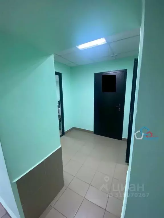 Помещение свободного назначения в Омская область, Омск ул. Химиков, 8 ... - Фото 0