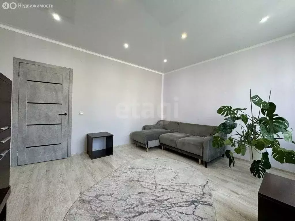 1-комнатная квартира: Калининград, улица Виктора Денисова, 26 (44 м) - Фото 1