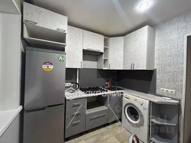 3-к кв. Брянская область, Брянск ул. Молодой Гвардии, 79 (60.0 м) - Фото 1