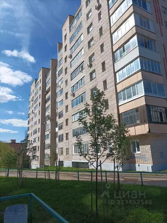 2-к кв. Удмуртия, Ижевск ул. Ворошилова, 68 (70.0 м) - Фото 0