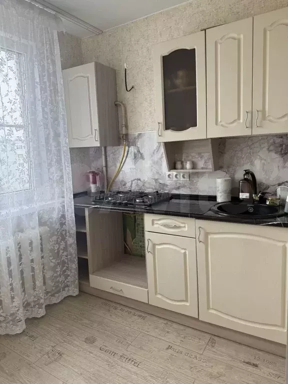1-к. квартира, 29,9 м, 4/4 эт. - Фото 1