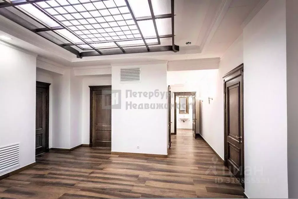 Офис в Санкт-Петербург Невский просп., 106а (297 м) - Фото 0