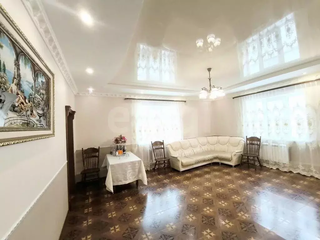 Дом в Самарская область, Самара Семафорная ул., 11 (248 м) - Фото 1