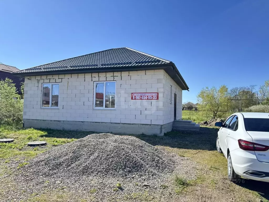 Дом в Адыгея, Майкопский район, Краснооктябрьское с/пос, пос. Табачный ... - Фото 1