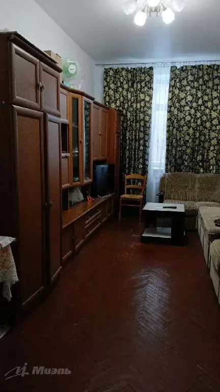 Продается комната в 3-комнатной квартире - Фото 1