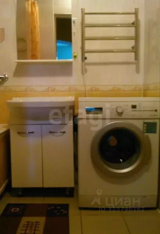 2-к кв. Омская область, Омск Береговой мкр, ул. Киселева, 33 (51.4 м) - Фото 1