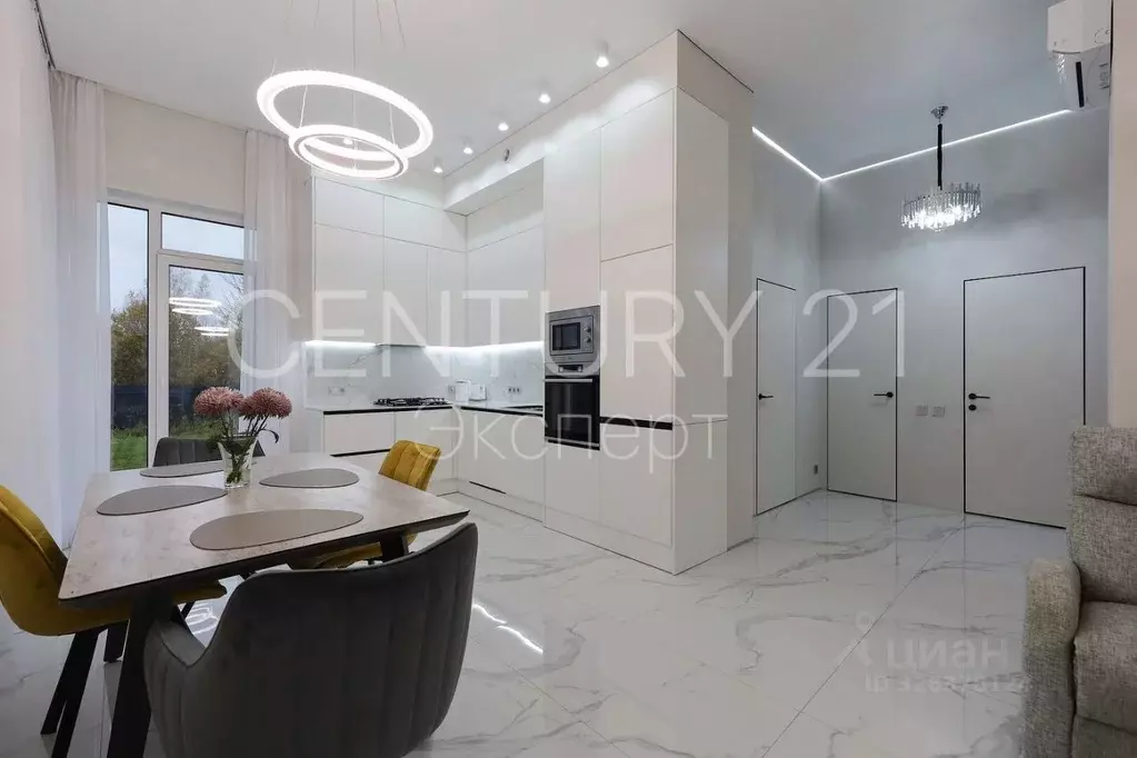 Дом в Калининградская область, Калининград Поселковая ул., 46А (255 м) - Фото 1