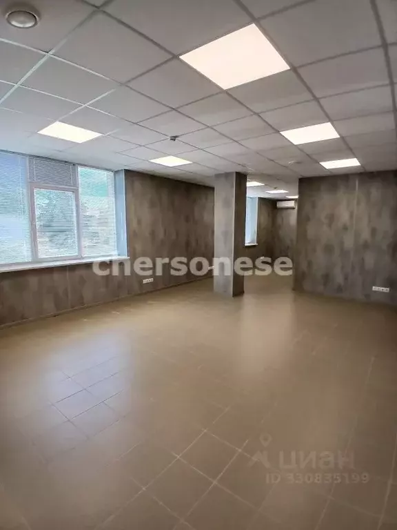 Офис в Севастополь ул. Вакуленчука, 39Б (47 м) - Фото 1