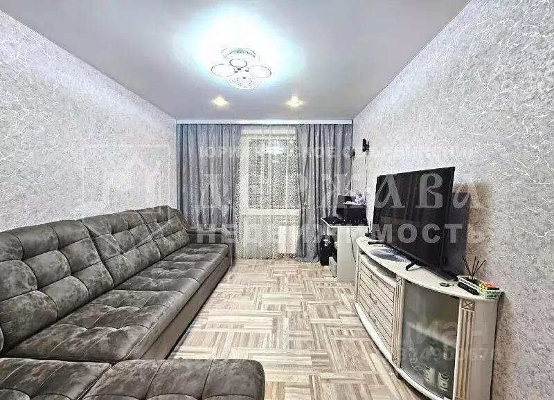 2-к кв. Кемеровская область, Кемерово просп. Шахтеров, 40А (44.0 м) - Фото 1