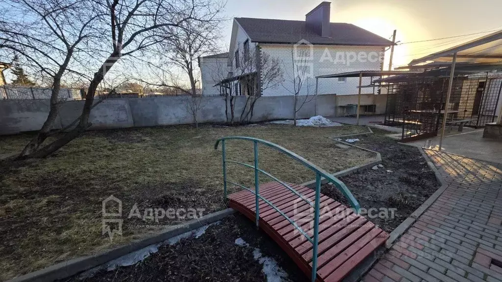 Дом в Волгоградская область, Волгоград Араратская ул. (73 м) - Фото 1