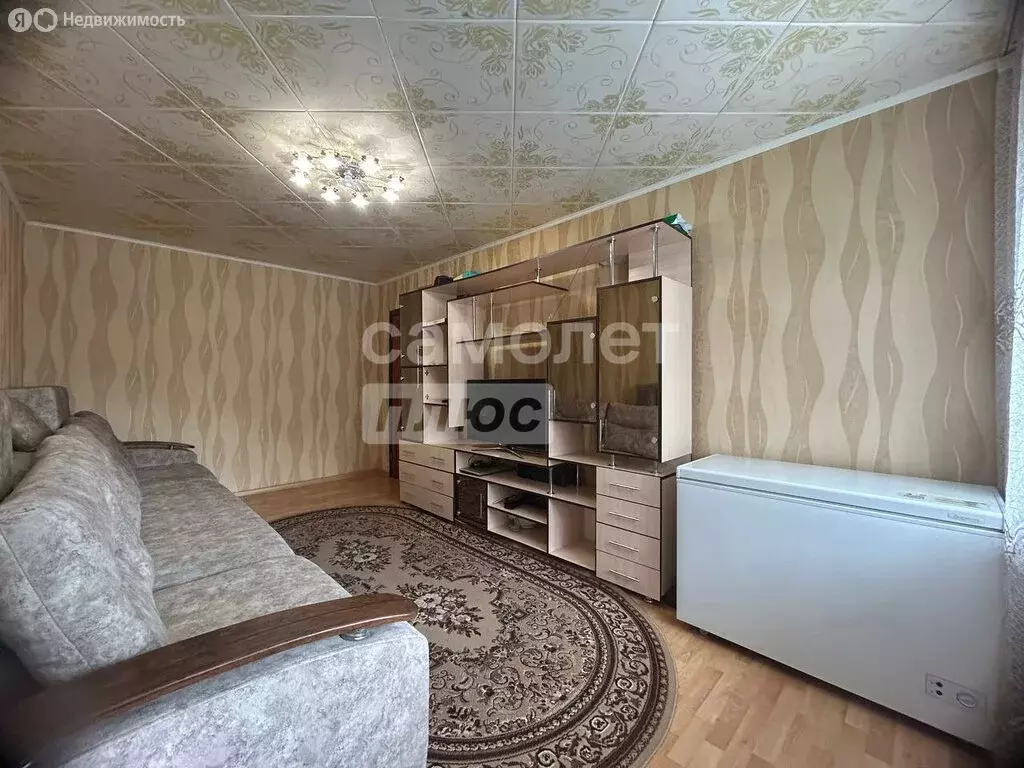 3-комнатная квартира: Рубцовск, Краснознаменская улица, 106 (61 м) - Фото 1
