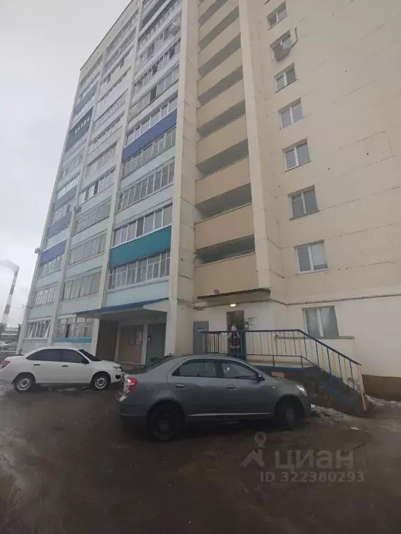 2-к кв. Башкортостан, Ишимбай ул. Космонавтов, 2 (47.8 м) - Фото 0