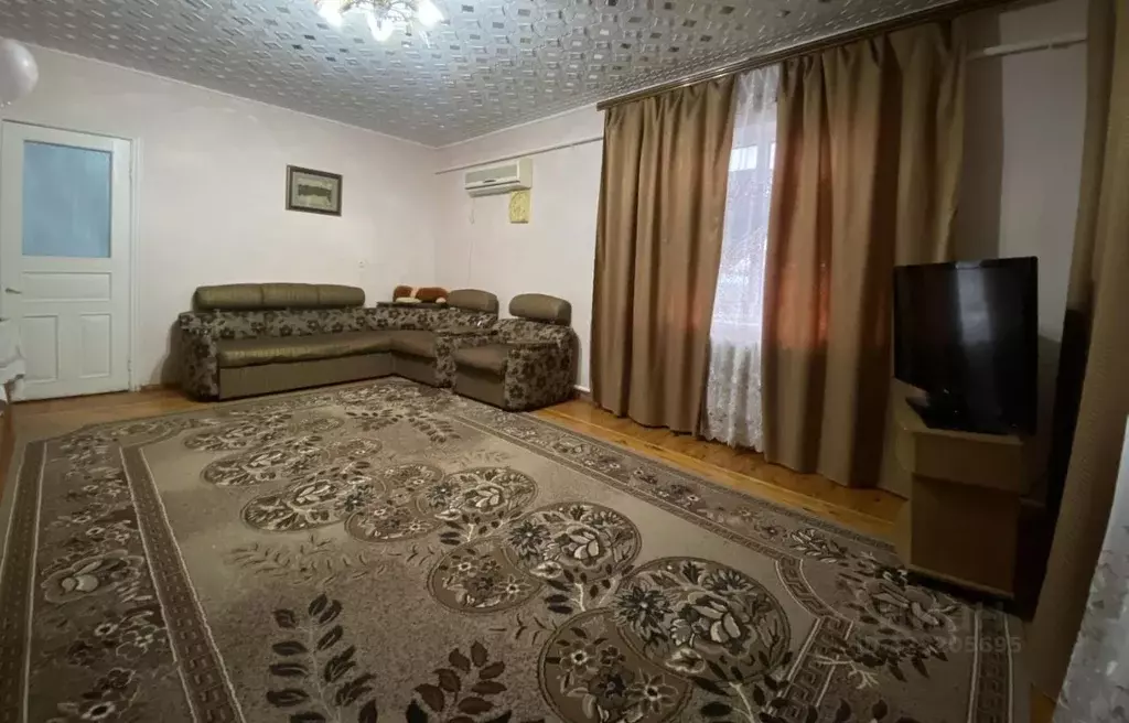 Дом в Краснодарский край, Курганинский район, Новоалексеевская ст-ца ... - Фото 1