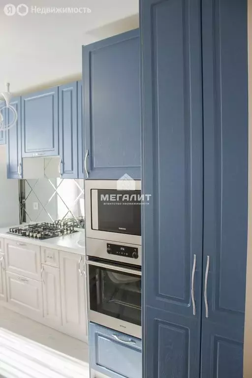 3-комнатная квартира: Казань, улица Адоратского, 13 (66.2 м) - Фото 1