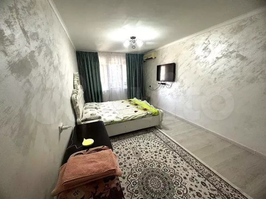 1-к. квартира, 35 м, 4/10 эт. - Фото 0