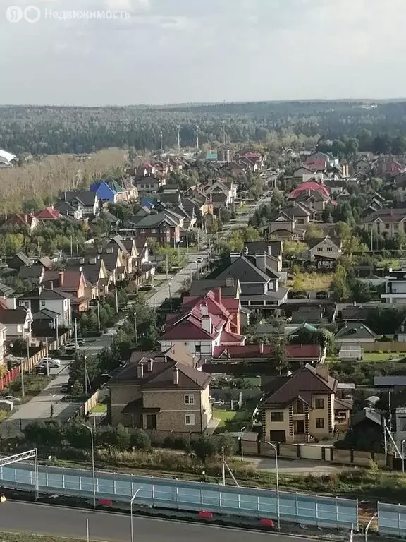 Дом в Пермь, улица Актёра Емельянова, 19 (450 м) - Фото 2