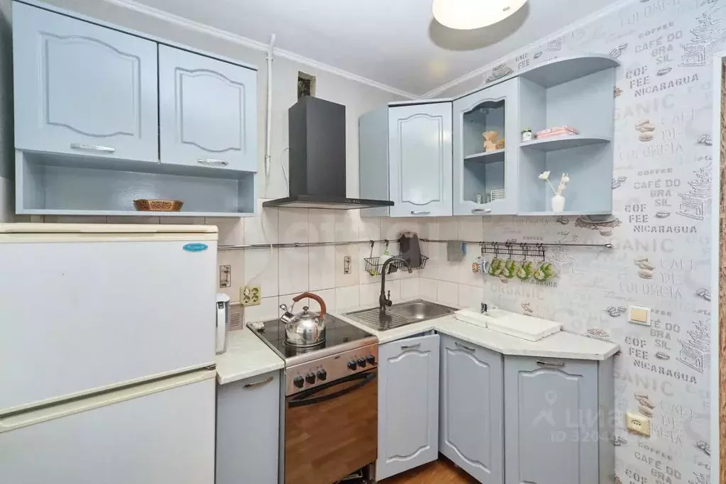 3-к кв. Кемеровская область, Кемерово ул. Гагарина, 122 (54.1 м) - Фото 1