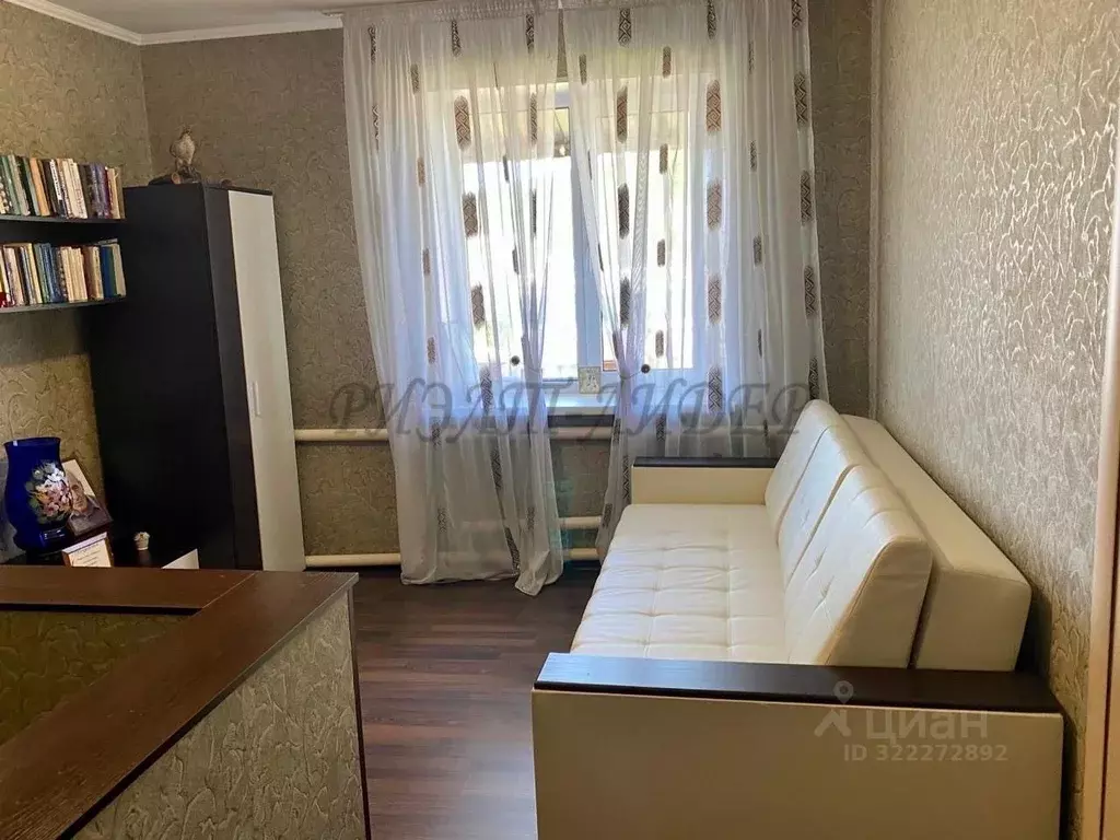 Дом в Алтай, Горно-Алтайск пл. Ленина (220 м) - Фото 2