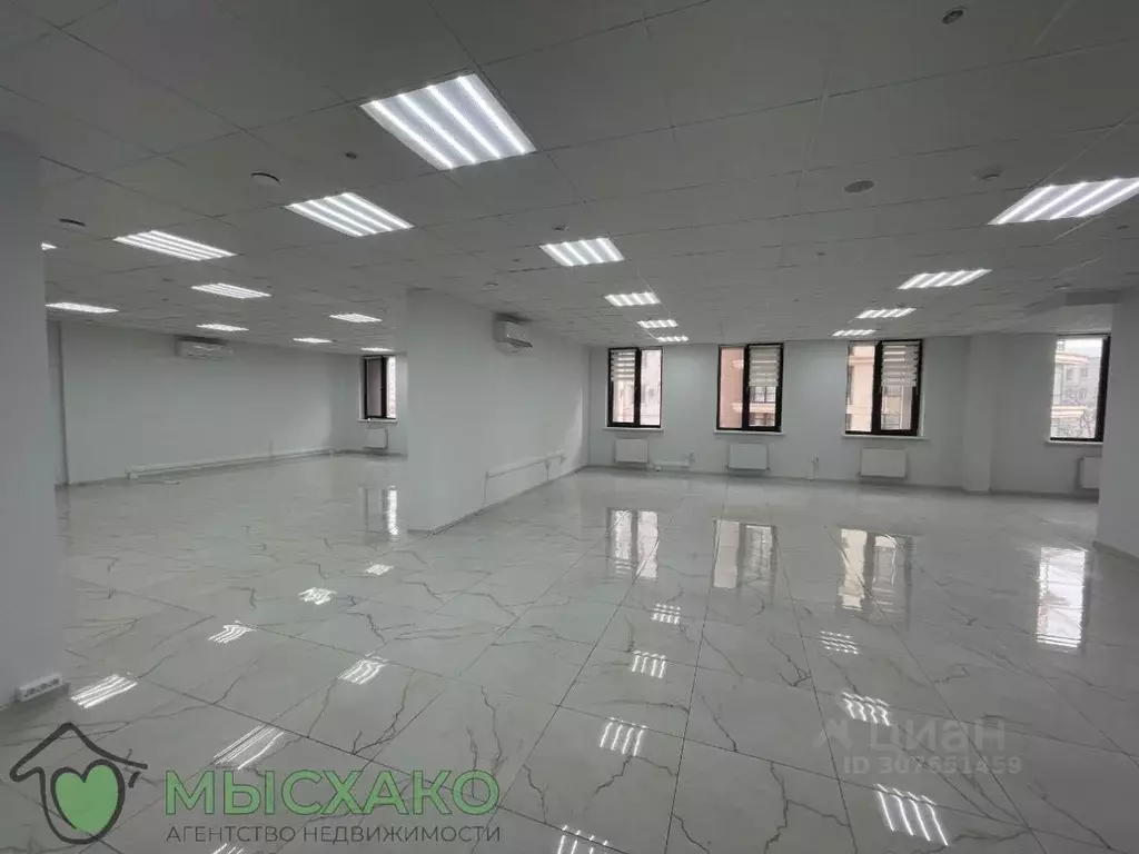 Офис в Краснодарский край, Новороссийск ул. Губернского (144 м) - Фото 1