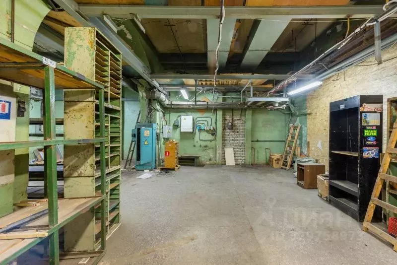 Торговая площадь в Санкт-Петербург ул. Комсомола, 2 (216 м) - Фото 1