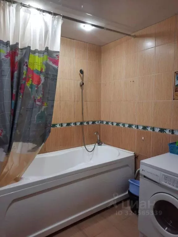 3-к кв. Саратовская область, Энгельс Пролетарская ул., 1 (90.0 м) - Фото 1