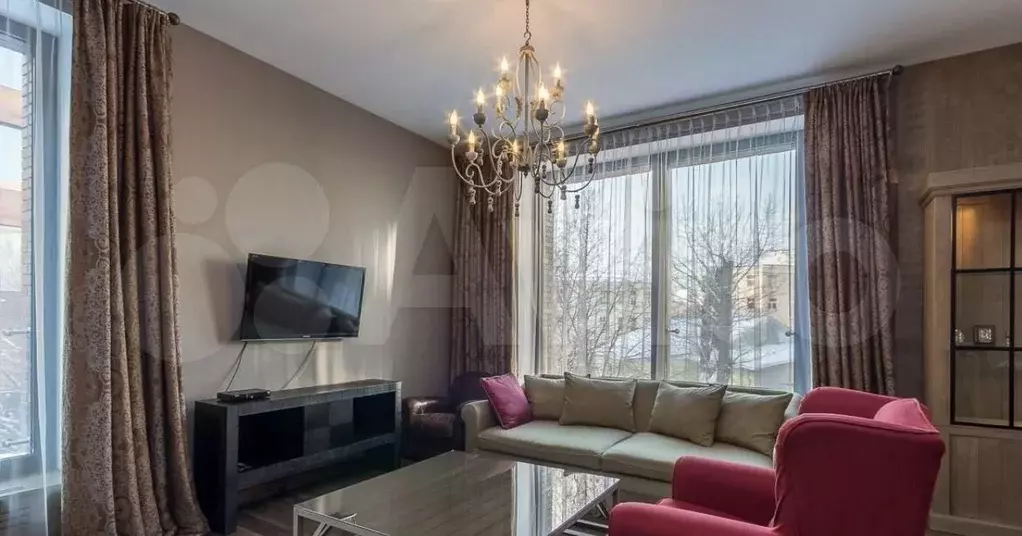 2-к. квартира, 70 м, 2/6 эт. - Фото 1
