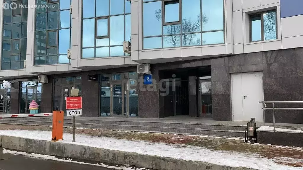 Квартира-студия: Южно-Сахалинск, проспект Мира, 306к1 (60 м) - Фото 2