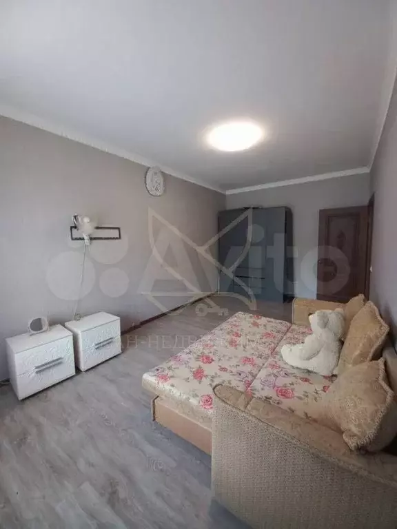 1-к. квартира, 42 м, 1/4 эт. - Фото 0
