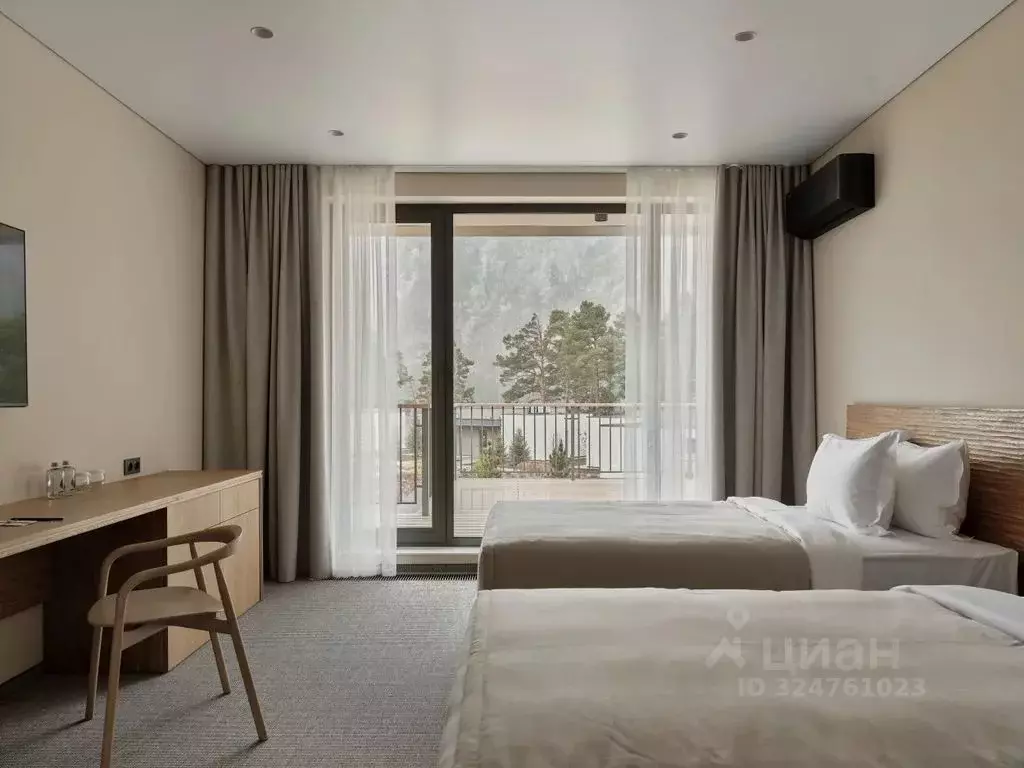 Дом в Алтай, Чемальский район, с. Чепош Родниковая ул., 84 (180 м) - Фото 2