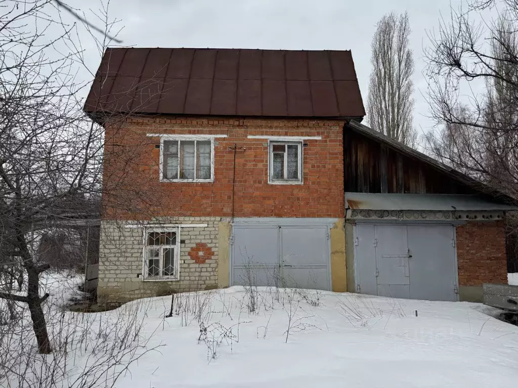 Дом в Саратовская область, Воскресенский район, Елшанское ... - Фото 1