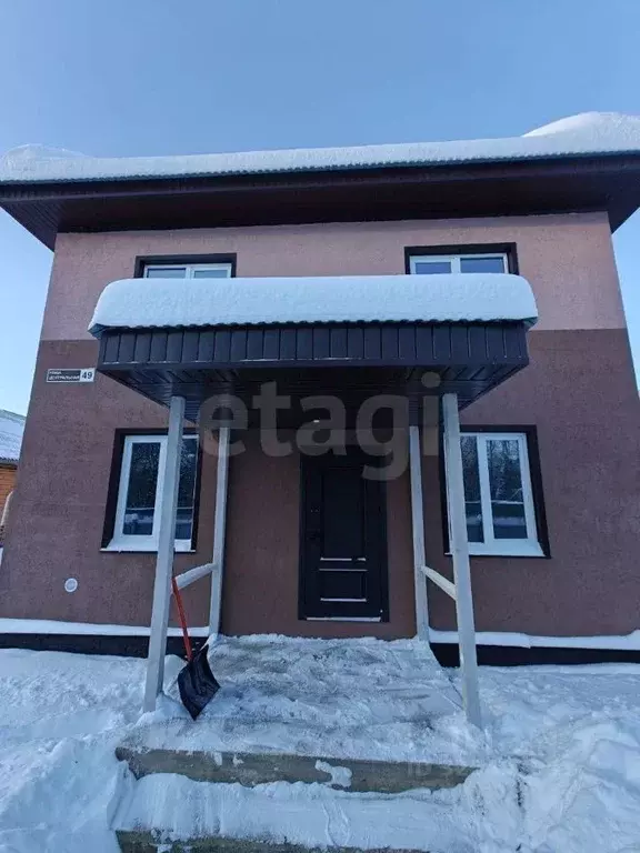 Дом в Башкортостан, Ишимбайский район, Ишеевский сельсовет, д. ... - Фото 2