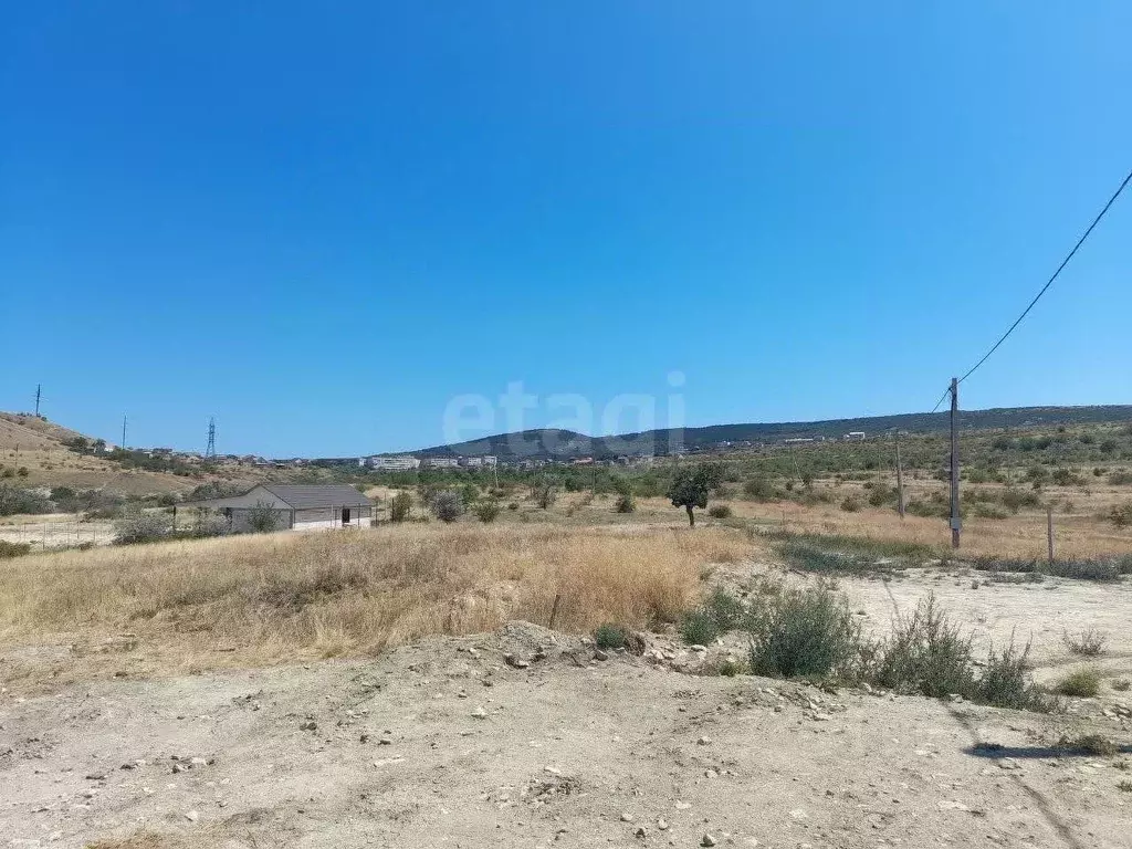 Участок в Крым, Ленинский район, Семисотское с/пос, с. Соляное ул. ... - Фото 1