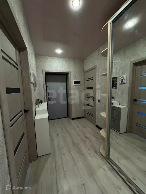 Продаётся 2-к квартира, 56.9 м - Фото 0