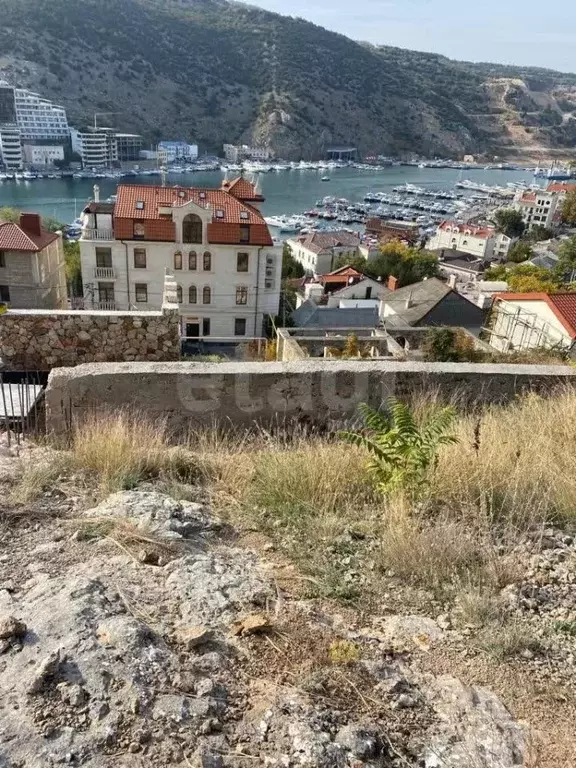 Участок в Севастополь, Севастополь, Балаклава г. ул. Башенная, 35А ... - Фото 1